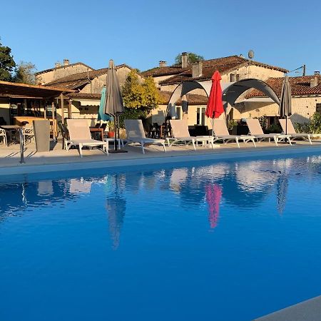 Le Jardin Des Hirondelles Bed & Breakfast Blanzaguet-Saint-Cybard Luaran gambar