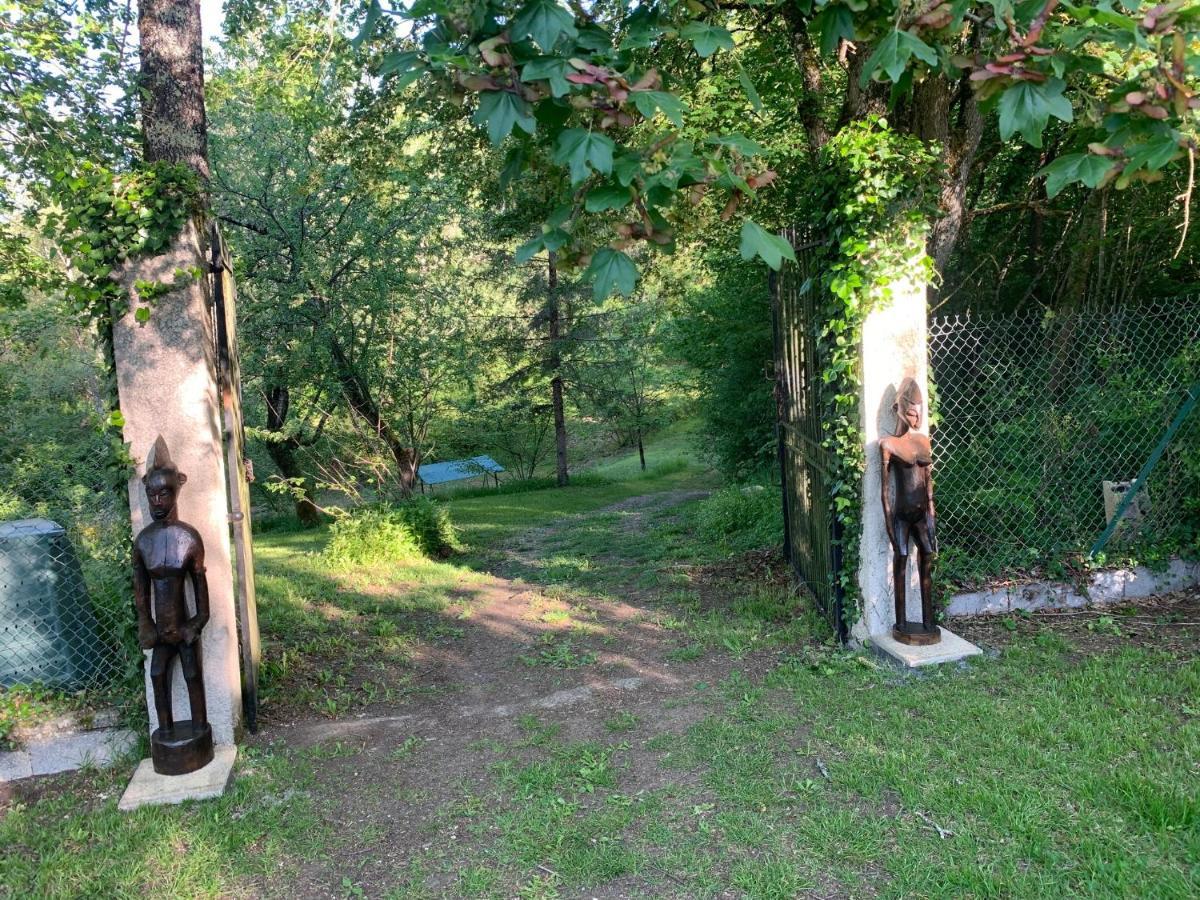 Le Jardin Des Hirondelles Bed & Breakfast Blanzaguet-Saint-Cybard Luaran gambar