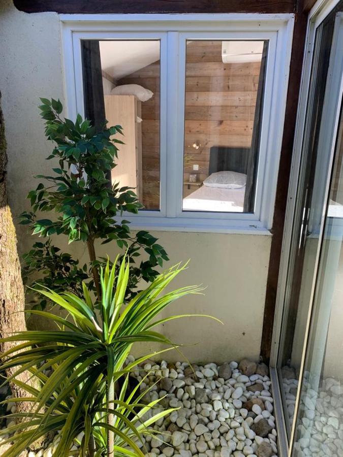 Le Jardin Des Hirondelles Bed & Breakfast Blanzaguet-Saint-Cybard Luaran gambar